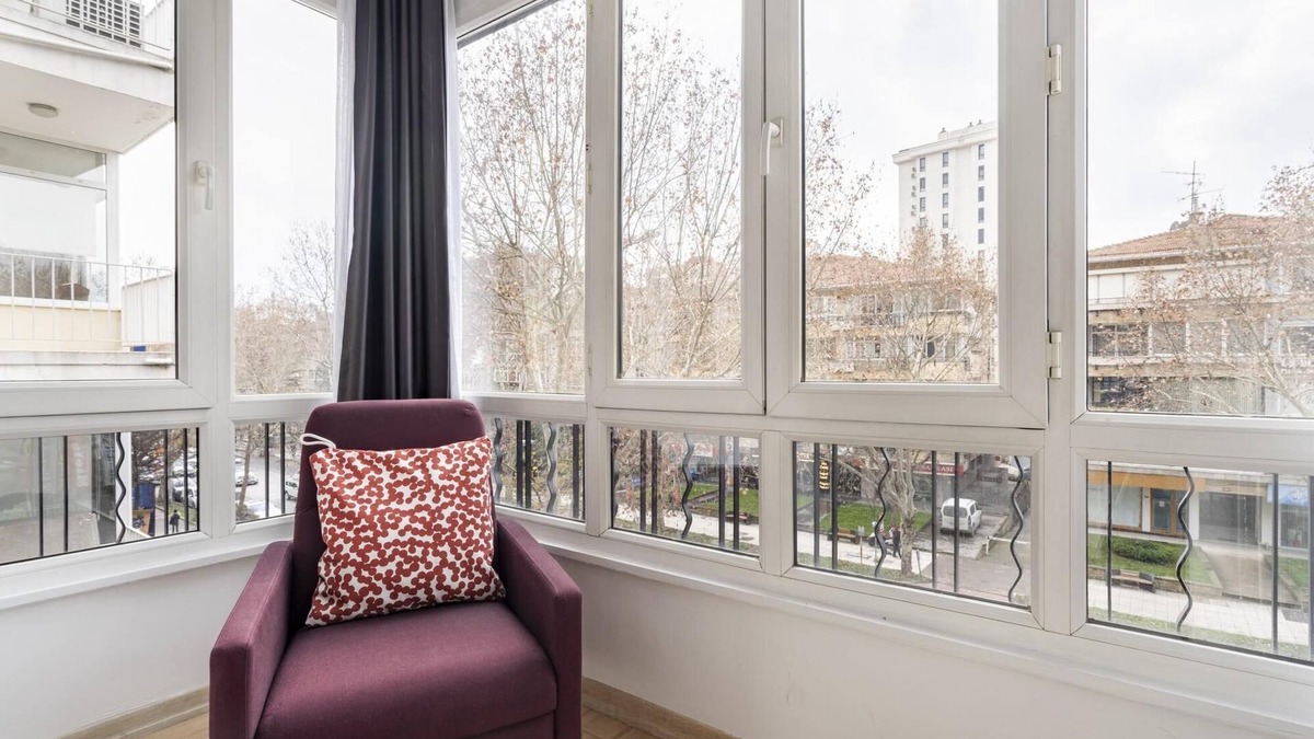 Goztepe Apartment | Stylish Flat Near Bagdat Street in Kadikoy