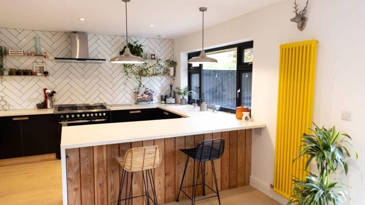 Bosham House | Stylish Four Bed Coastal Home