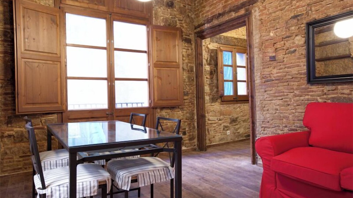El Born House | Stylish gothic apartment in El Born