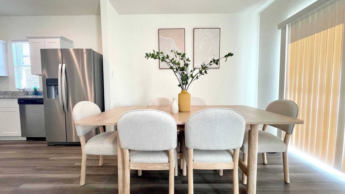 Fort Worth House | Stylish Haven on Glen Crossing Rd #42036
