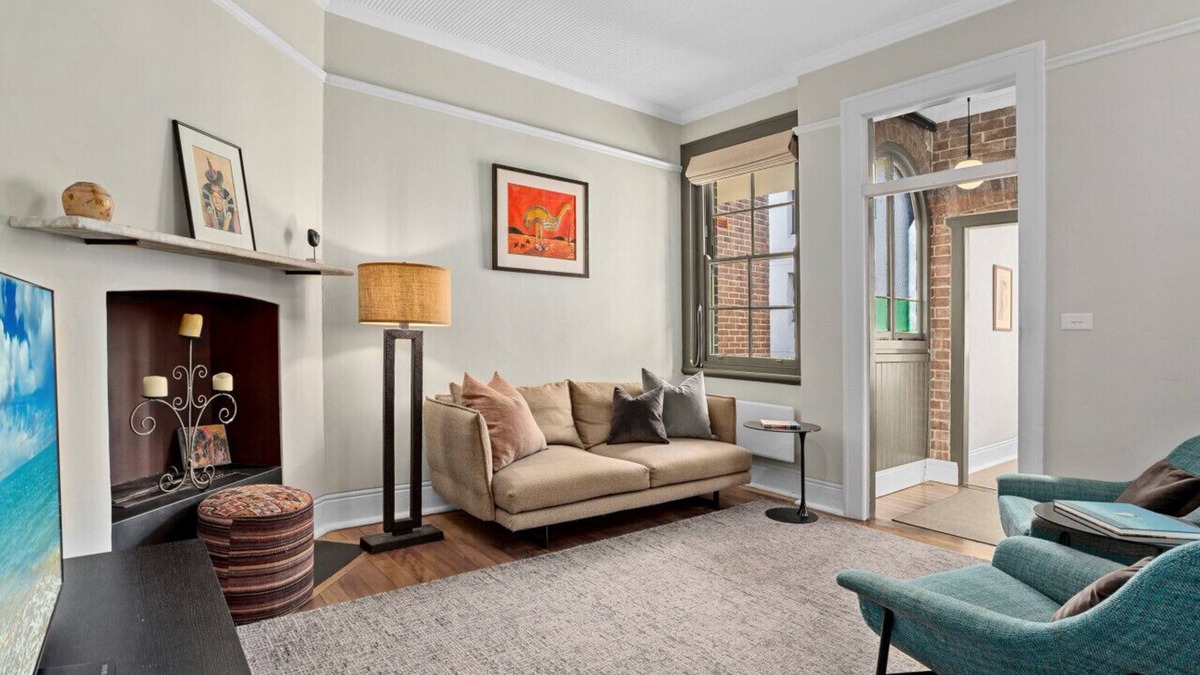 The Rocks House | Stylish heritage home The Rocks