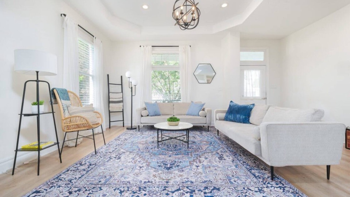 Springfield Apartment | Stylish Historic 2BR | Near Stadium & Downtown!