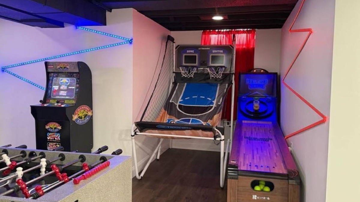 Kettering House | Stylish Home - Arcade + Theater + Kid Zone!
