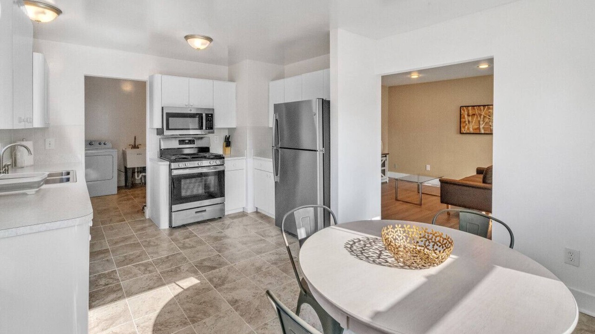 Madison Heights House | Stylish Home Close to Downtown Royal Oak 4BD, 2BA