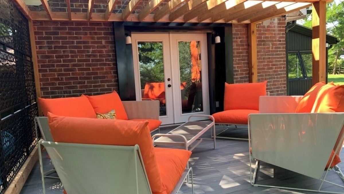 Carrying Place House | Stylish Home in PEC Perfect for Families & Couples, 1/2 hr drive to Sandbanks!