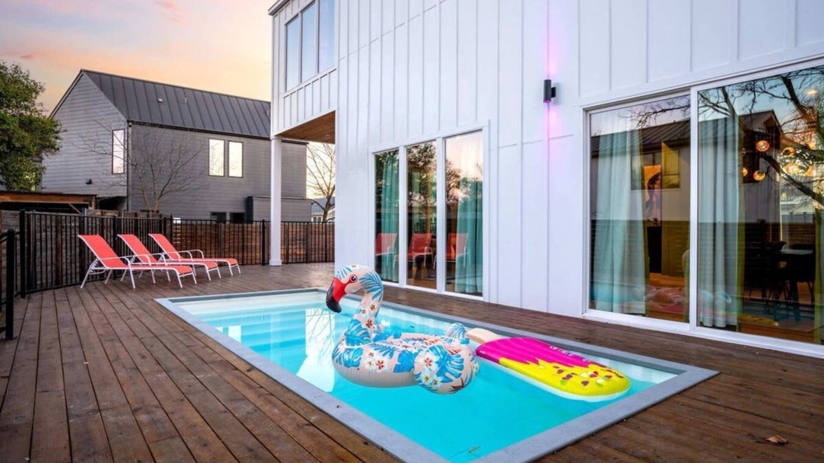 Galindo House | Stylish Home w Pool & Hot Tub near—South 1st St