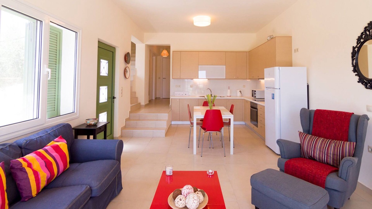 Skotino House | Stylish House Close To The Beach