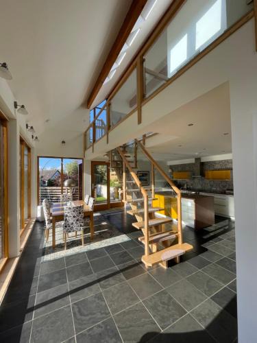 Connel House | Stylish house in quiet village nr Oban