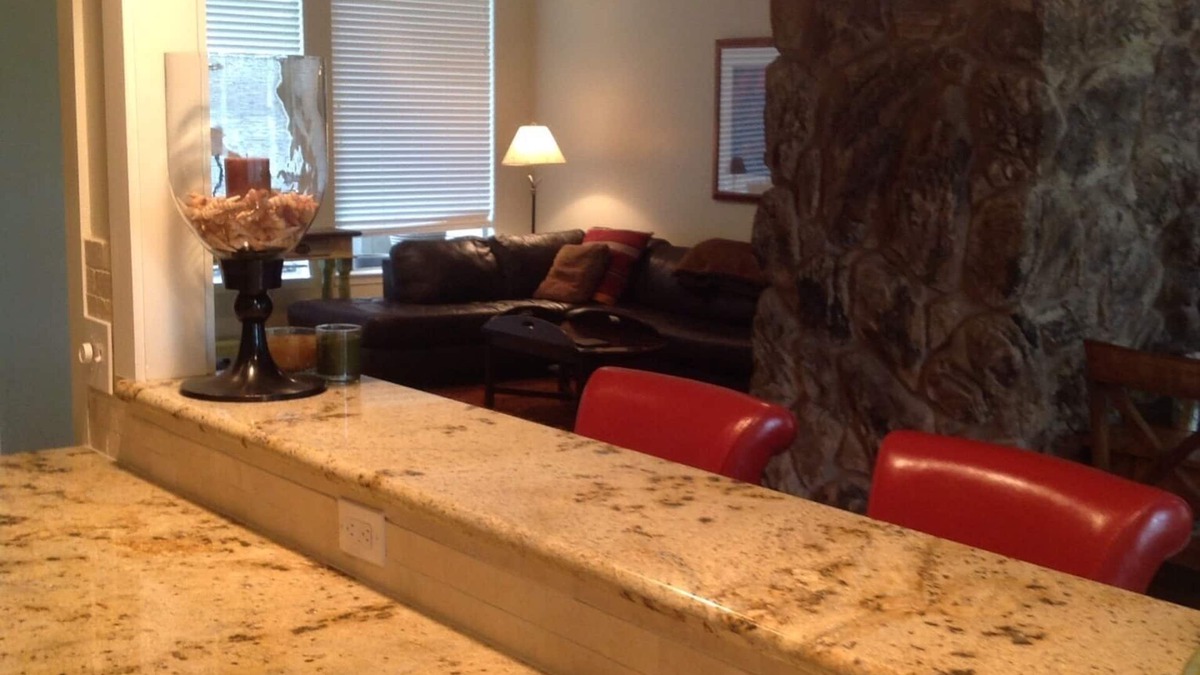 Walden on Lake Conroe House | Stylish Lake Conroe Waterfront Townhouse