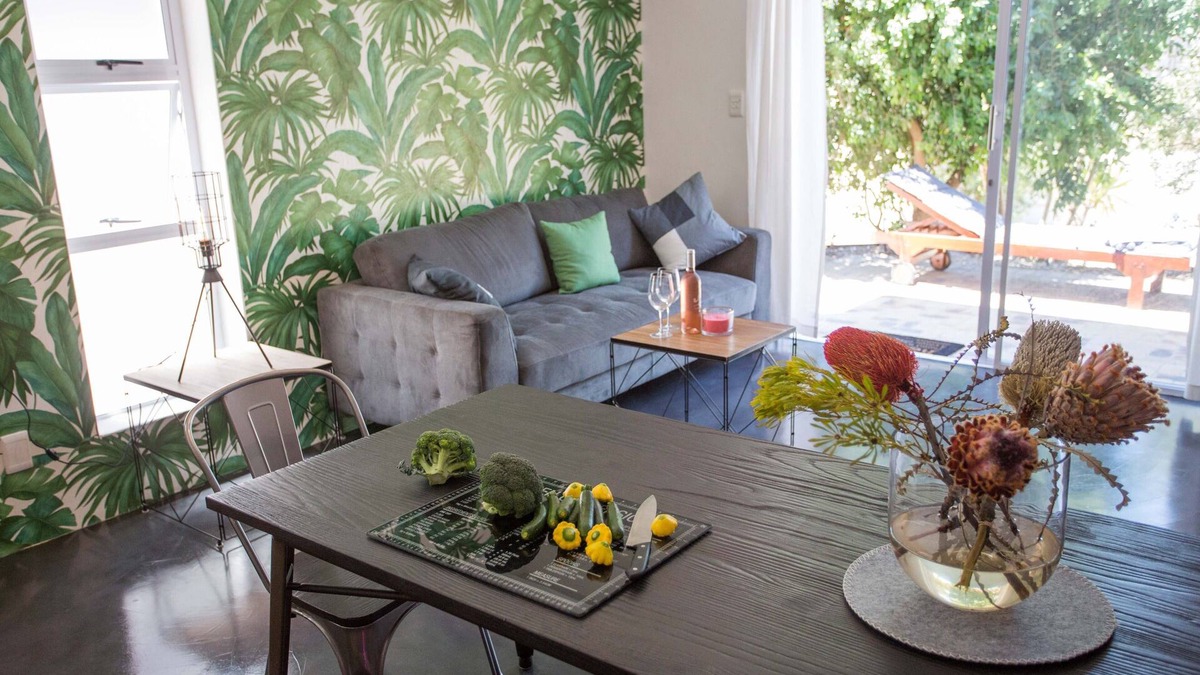 Bloubergstrand Apartment | Stylish Loft with Solar, 2 minutes walk to our sandy white beaches
