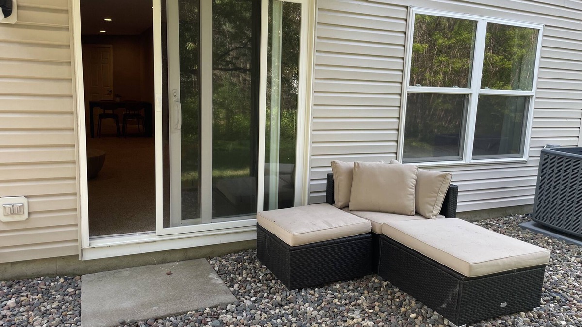 Plymouth House | Stylish, Lux, Newly Renovated Private Entire Level w/outdoor spacen