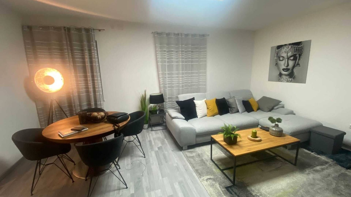 Hof Apartment | Stylish Luxury Suite at Hof