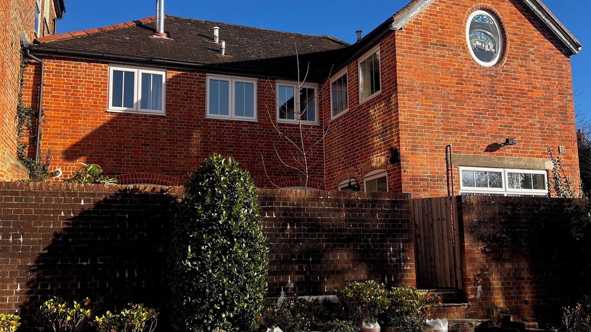 Devizes House | Stylish Mews House in Central Devizes, with parking