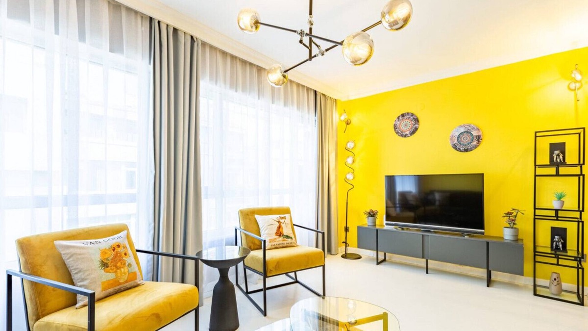 Osmanbey Apartment | Stylish, Modern Apartment on Rumeli, Nisantasi