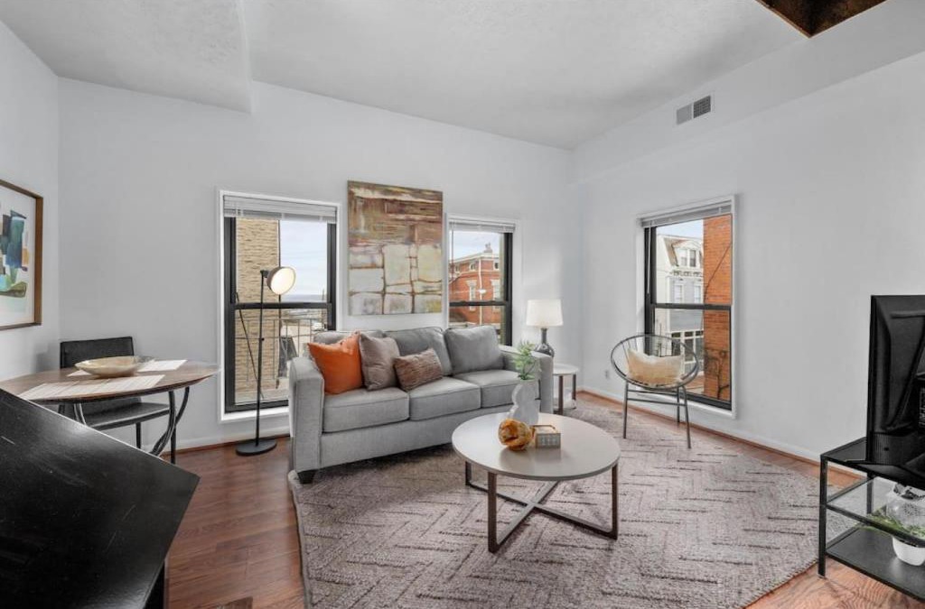 Mount Adams Apartment | Stylish Mt Adams 1BR in great location