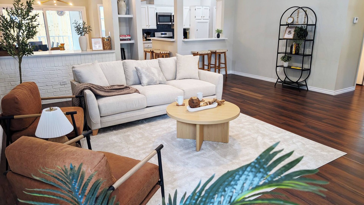 Wells Branch House | Stylish N. Austin Stay Near Domain Sleeps 9