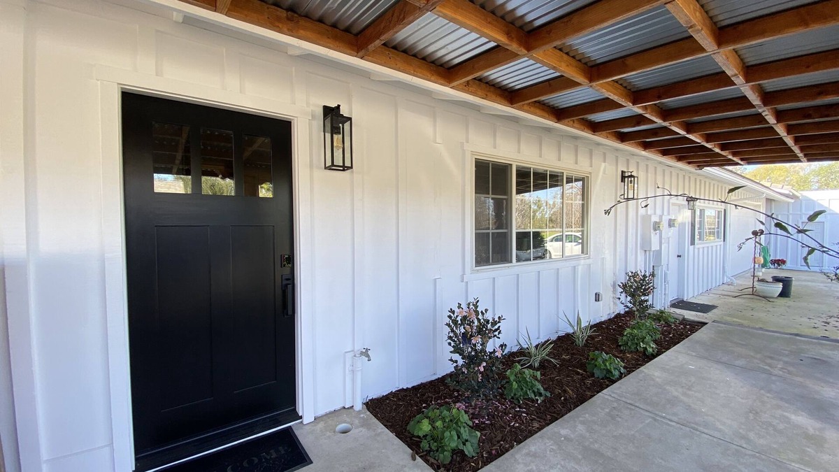 Santa Ynez House | Stylish New Edison Carriage House