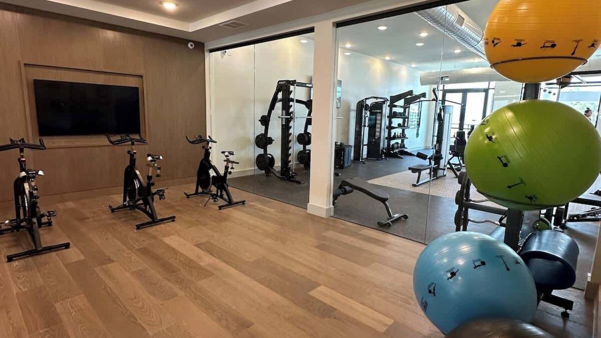 McNeil Apartment | Stylish North Austin Stay | Pool, Gym & Workspace