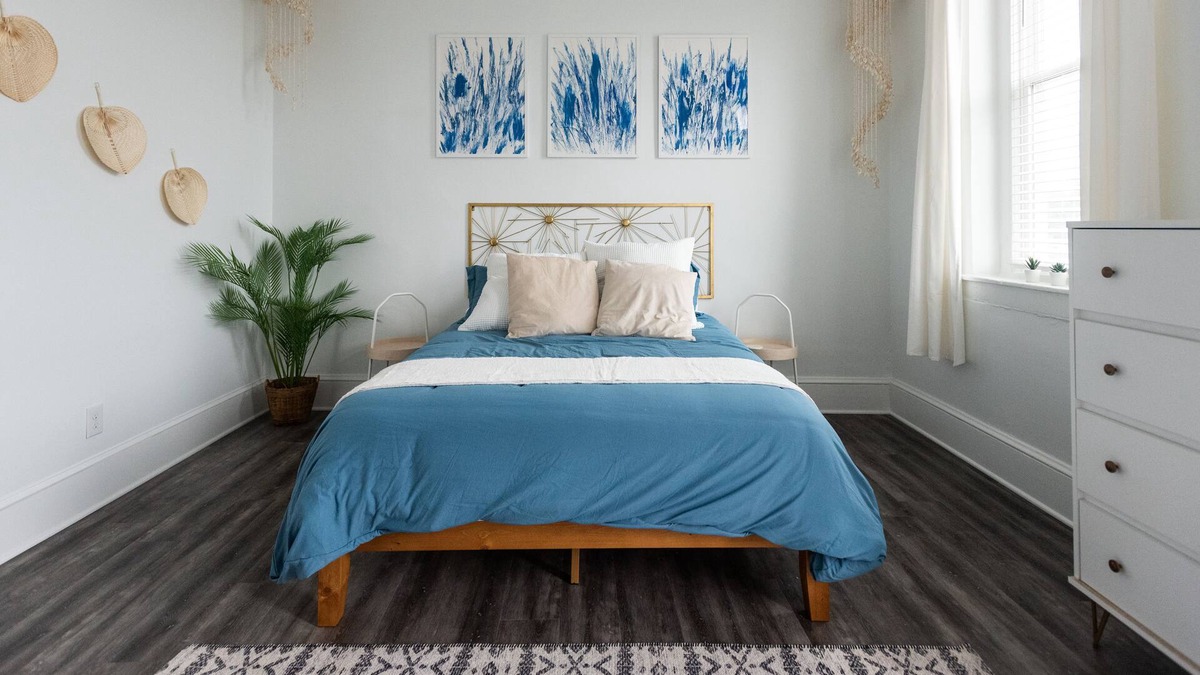 Royersford Apartment | Stylish Oasis | 5★ Location in Royersford, ♛Queen Bed, Parking