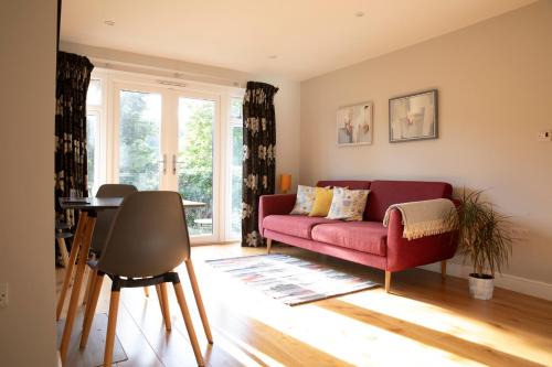 Stroud Apartment | Stylish one bed apartment in the Stroud Valleys