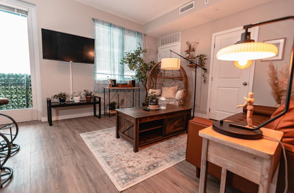Jefferson Manor Apartment | Stylish Pet Friendly Space w Balcony, Gym, Pool