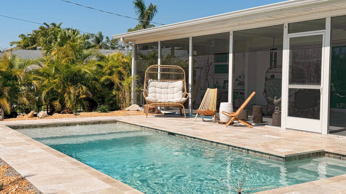 Indian Beach Sapphire Shores Villa | Stylish Pool Villa 3BR/2BA close to the Beaches