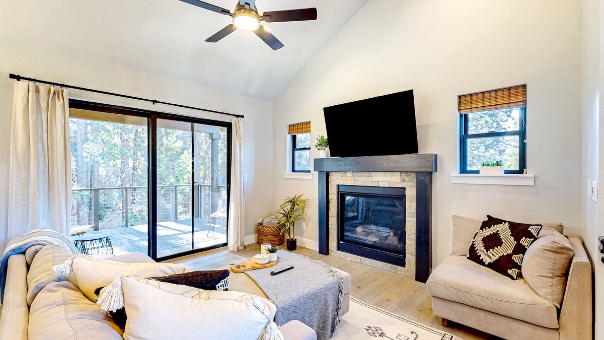 Lincoln Park House | Stylish retreat near skiing & golf with fireplace, balcony, & views, sleeps 6