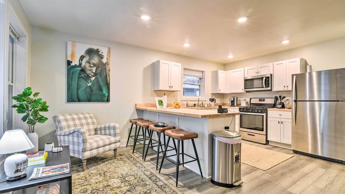 Lansing House | Stylish Retreat w/Yard < 5 Mi to MSU Campus