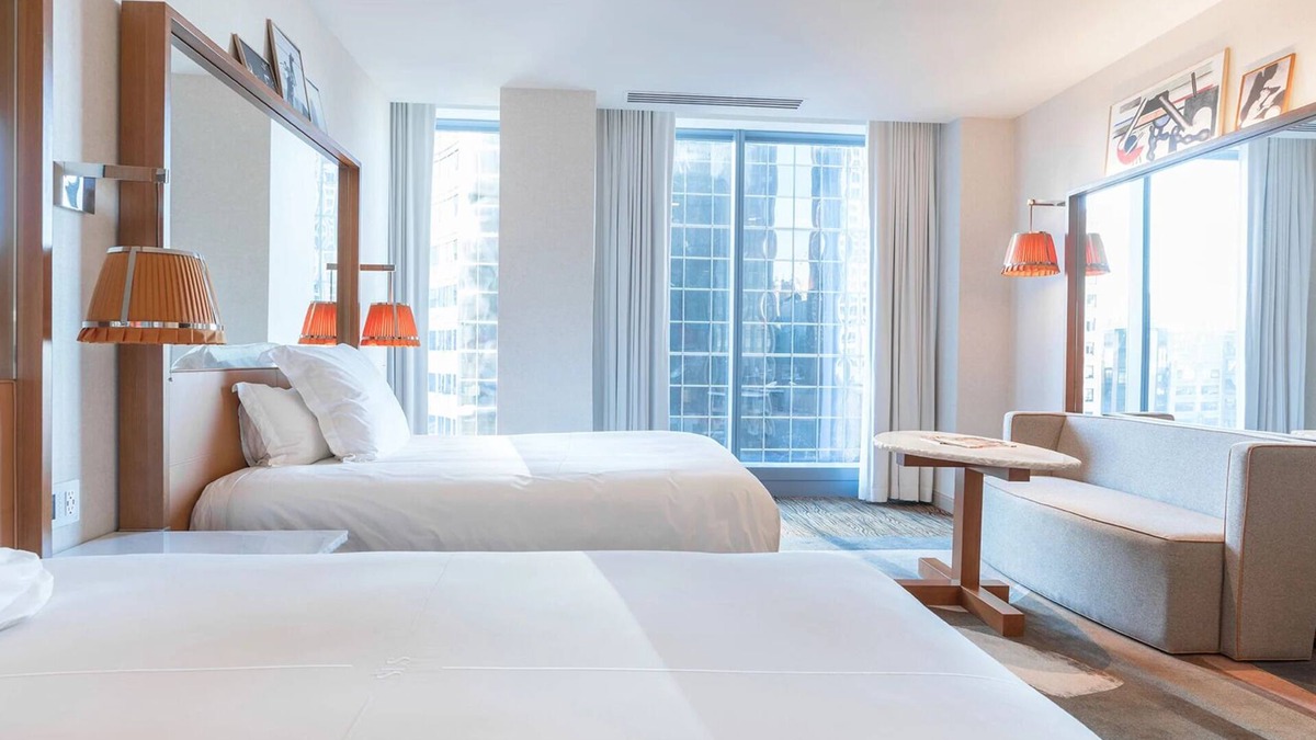 Downtown Seattle Hotel | Stylish Room With 2 Queen Beds Near Pike Place Market and Pioneer Square