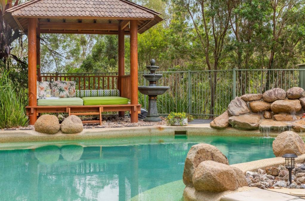 Moorina Apartment | Stylish rural retreat on the foothills of Mt. Mee