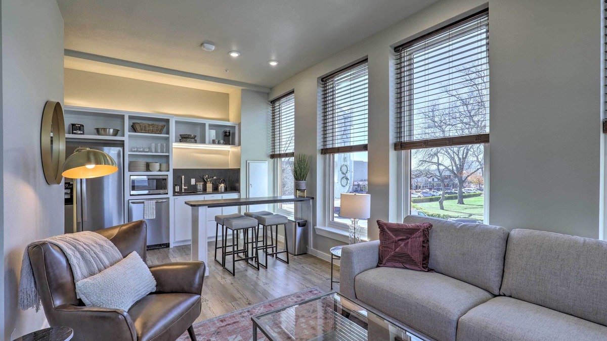 Downtown Apartment | Stylish San Marcos Apt in the Heart of Dwtn!