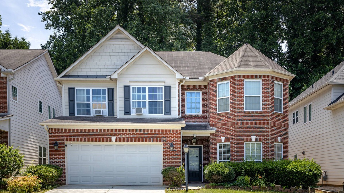 Tucker House | Stylish Sanctuary on Place Ct