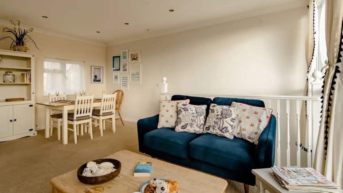 Birchington House | Stylish seaside house, 2 min walk from beach | Pass the Keys