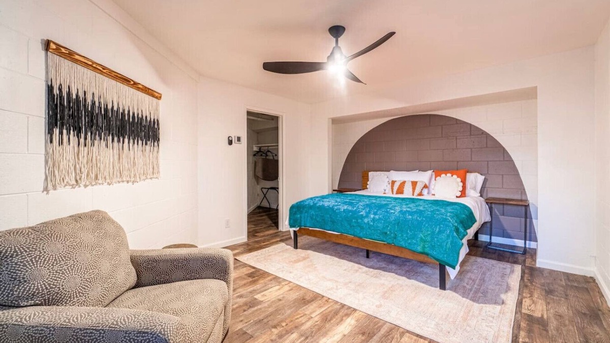Midtown Apartment | Stylish-Serene Midtown Getaway: Retreat for Two
