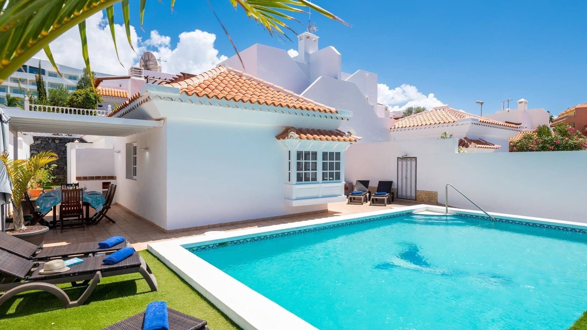 Costa Adeje Villa | Stylish spacious 3 bedroom holiday home with pool in La Caleta, Costa Adeje