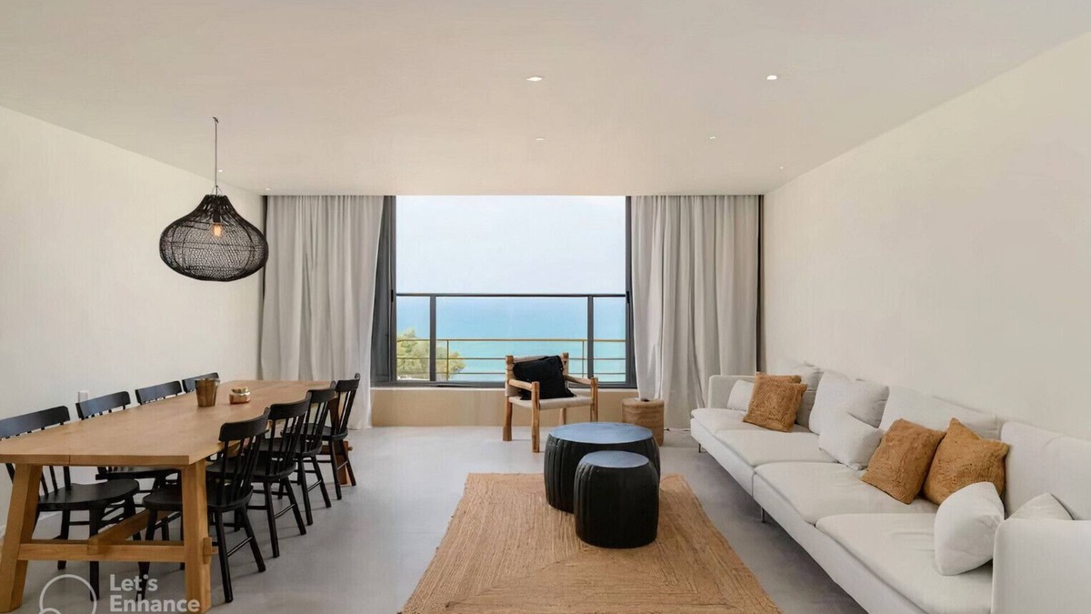 Netanya Apartment | Stylish & Spacious 3 bedroom apartment by the Sea
