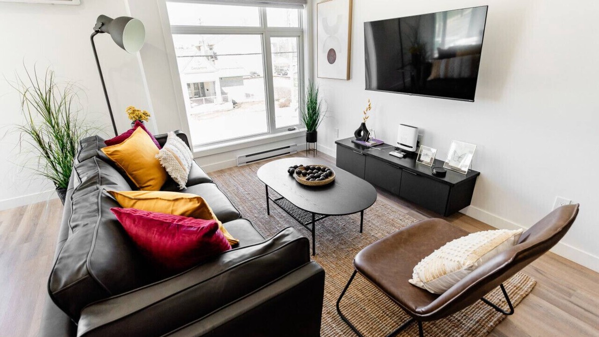 Winnipeg House | Stylish & Spacious | Minutes from Downtown