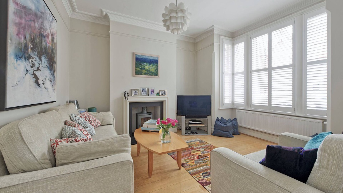 Tooting House | Stylish Stapleton, by Veeve