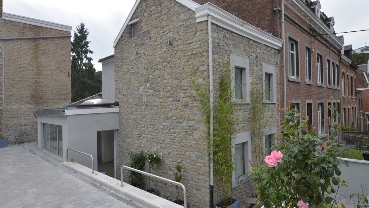 Tilff House | Stylish Stay Near Forest