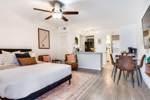 Allandale Apartment | Stylish Studio in Allandale 10 mins to Downtown.