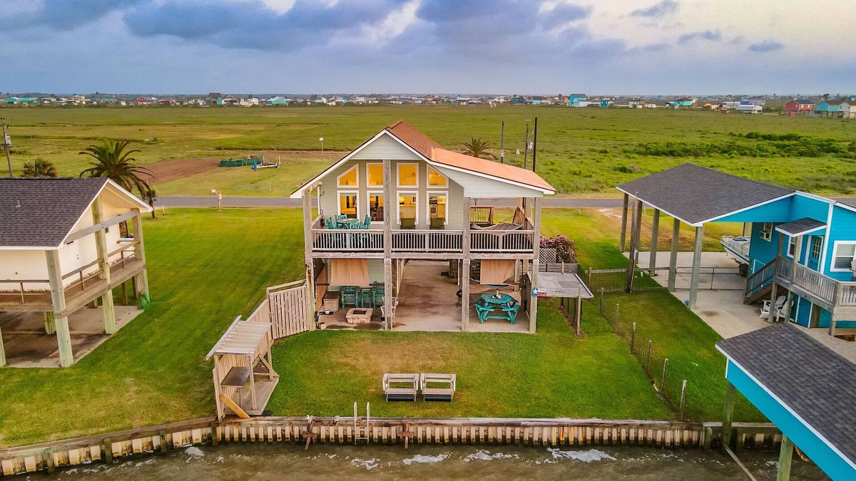 Cedar Lane Apartment | Stylish Studio on ICW w Sargent Beach Views