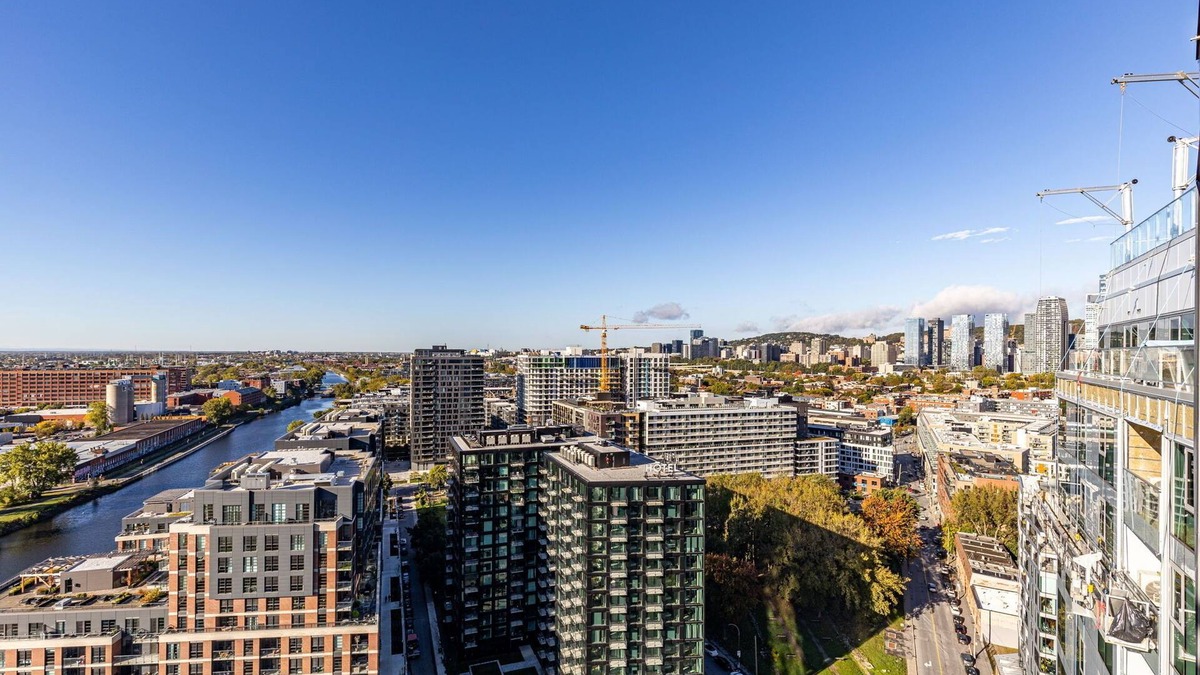 Griffintown Apartment | Stylish Studio on the 24th Floor in Griffintown City 5 mins from downtown