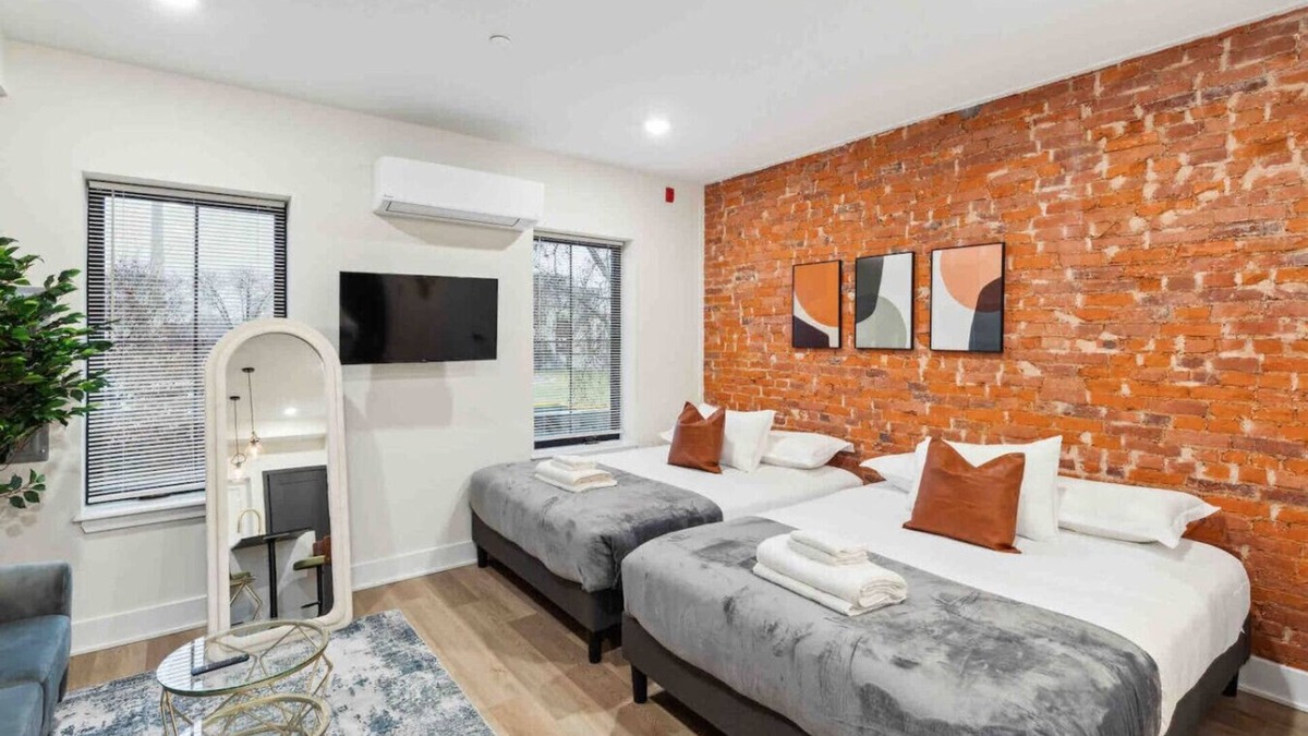 North Philadelphia West Apartment | Stylish Studio Sleeps Four | 10 mins to DT (B)