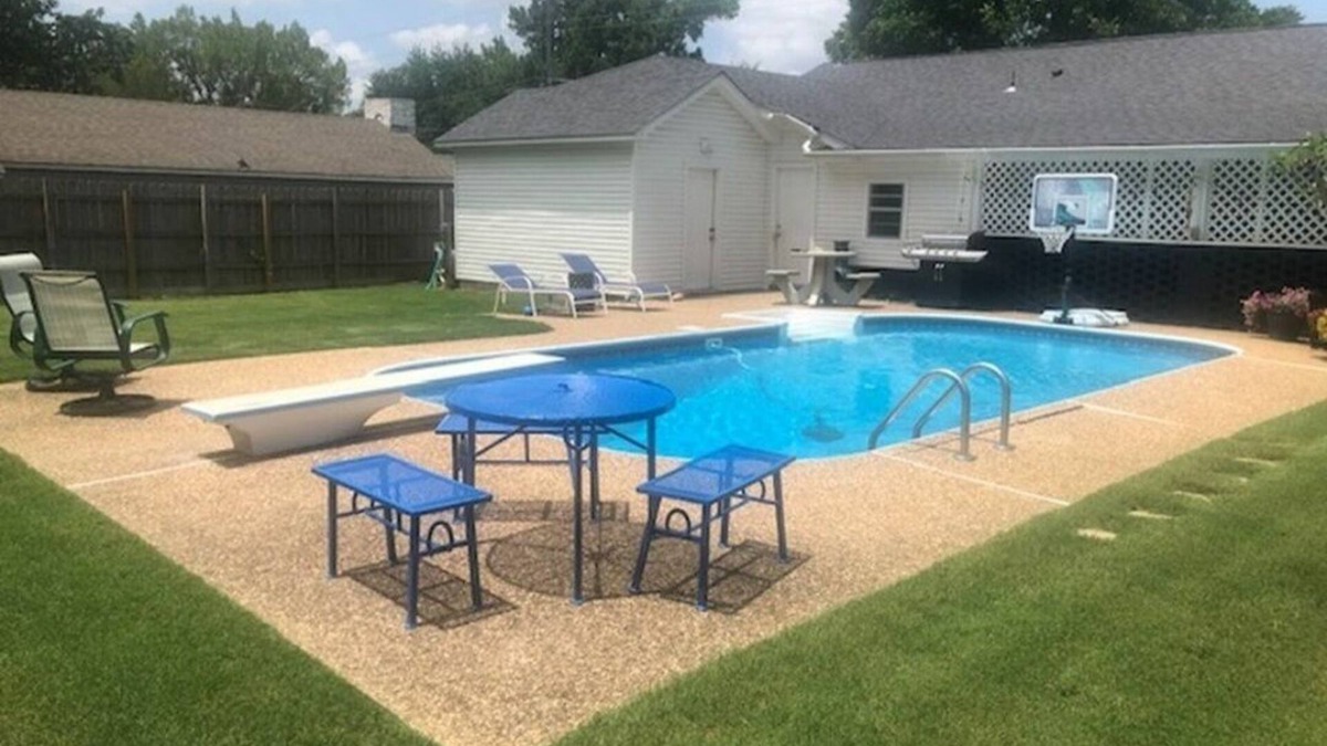 Fort Smith House | Stylish, welcoming 3 bedroom home right in the heart of Fort Smith