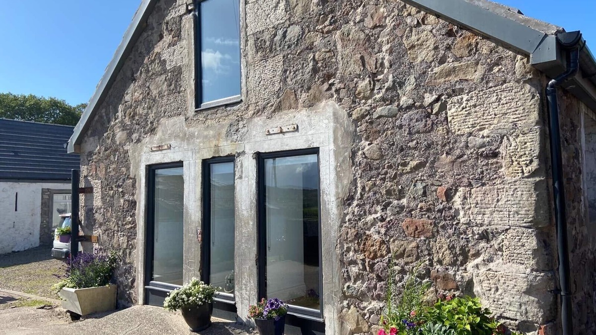 Bridge of Weir Other | Stylishly converted Dairy Parlour/cottage on rural farm