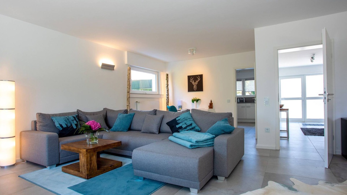 Bensberg House | (¯` · ._. · Stylishly furnished holiday home for high demands · ._. · ´¯)