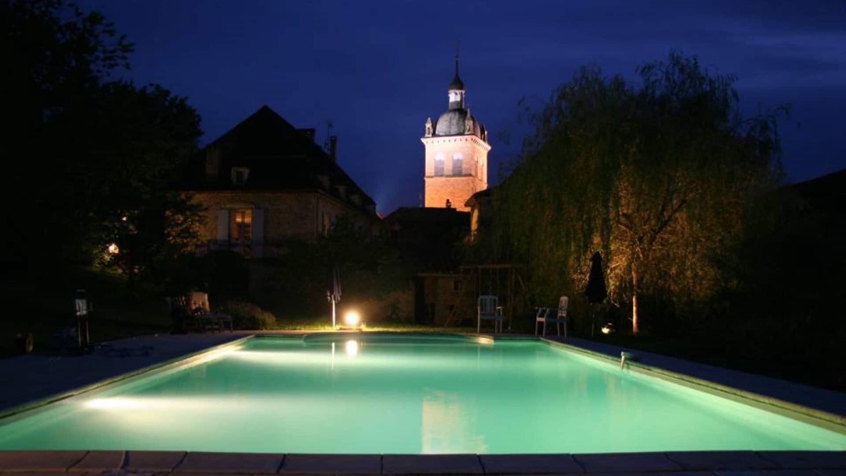 Prudhomat House | Sublime mansion of the XXVIIIth + dependence
