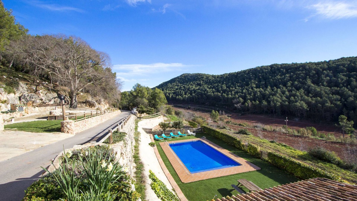 El Montmell Villa | Sublime seclusion in Catalonia wine Region!