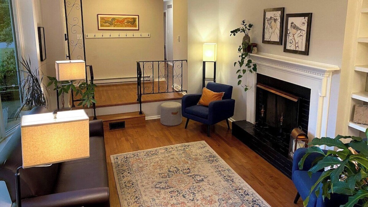 Bloomington House | Suburban Getaway-3 miles to IU