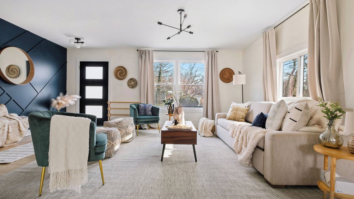 Homewood House | Suburban Haven: Cozy Escape with a Touch of Luxury